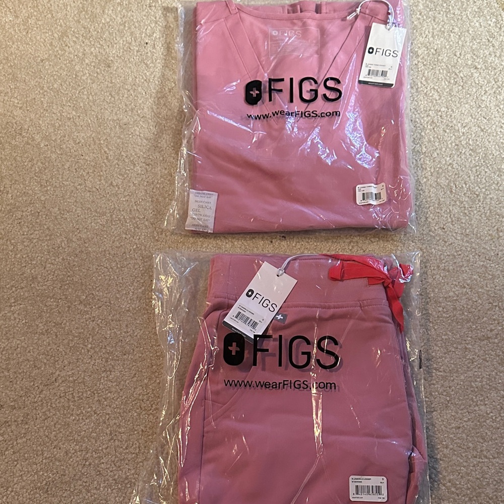 Figs Chalk Pink Medical Scrub Set